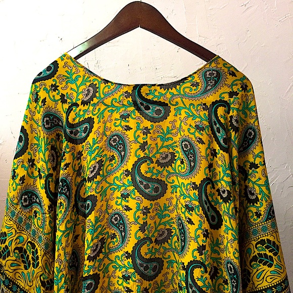 Steve Madden Indian Paisley Shawn Gown Cape - Picture 11 of 16